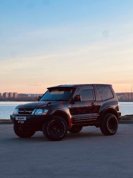  3  Mitsubishi Pajero 2002 , 1100000 , 