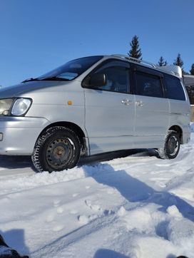    Toyota Town Ace Noah 2000 , 580000 , 