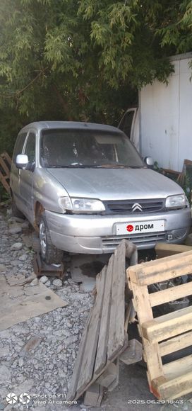    Citroen Berlingo 2002 , 200000 , 
