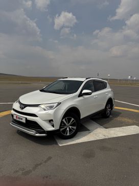 SUV   Toyota RAV4 2017 , 2020000 , 