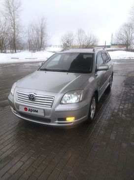  Toyota Avensis 2004 , 700000 , 