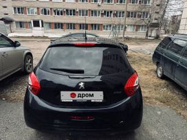  Peugeot 208 2013 , 500000 , 