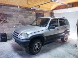 SUV   Chevrolet Niva 2008 , 600000 , 