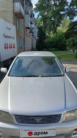  Nissan Bluebird 2000 , 195000 , 