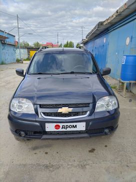 SUV   Chevrolet Niva 2012 , 650000 , 