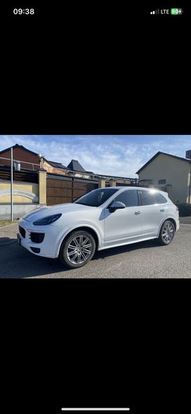SUV   Porsche Cayenne 2015 , 3400000 , 