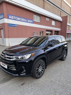 SUV   Toyota Highlander 2018 , 4500000 ,  
