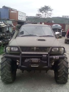 SUV      2016 , 1300000 , 