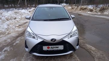  Toyota Vitz 2017 , 999999 , 