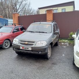 SUV   Chevrolet Niva 2011 , 480000 , 