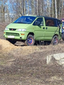    Mitsubishi Space Gear 1999 , 700000 , 