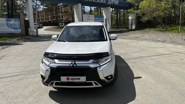 SUV   Mitsubishi Outlander 2020 , 2600000 , 