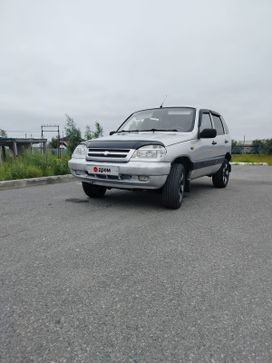SUV   Chevrolet Niva 2003 , 330000 , -
