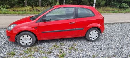  3  Ford Fiesta 2007 , 300000 , 