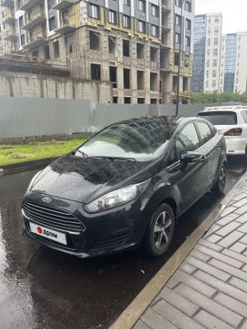  Ford Fiesta 2015 , 800000 , 