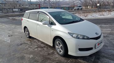    Toyota Wish 2011 , 1360000 , 