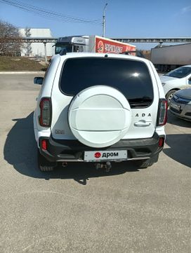 SUV      2020 , 1050000 , 