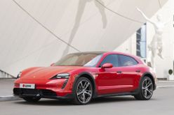  Taycan, 2021