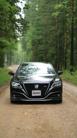  Toyota Crown 2018 , 3100000 , 