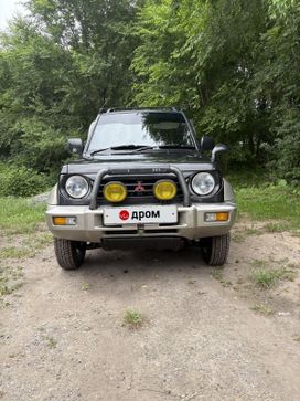  3  Mitsubishi Pajero Junior 1996 , 350000 , 