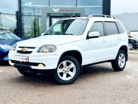 SUV   Chevrolet Niva 2018 , 714295 , 