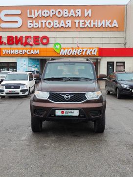 SUV     2018 , 880000 , 