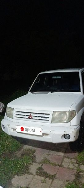 SUV   Mitsubishi Pajero iO 1998 , 260000 , 