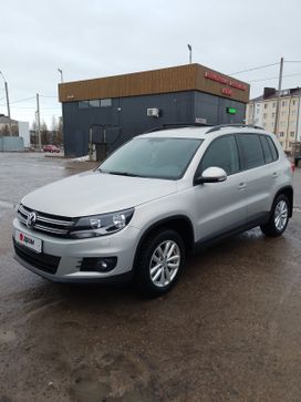 SUV   Volkswagen Tiguan 2014 , 1400000 , 