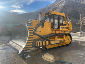  Komatsu D355A-3 1999 , 14000000 , 