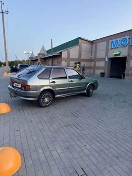   2114  2010 , 270000 , 