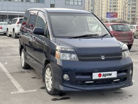    Toyota Voxy 2005 , 1190000 , -