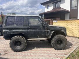  3  Toyota Land Cruiser 1992 , 2190000 , 