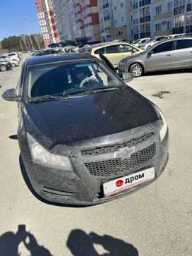  Chevrolet Cruze 2011 , 700000 , 