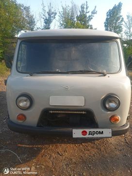    2010 , 600000 , 
