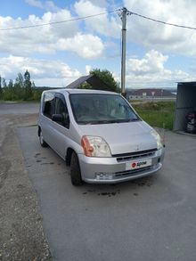  Mobilio, 2002