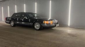  Town Car, 1993