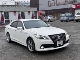  Toyota Crown 2015 , 2135000 , 