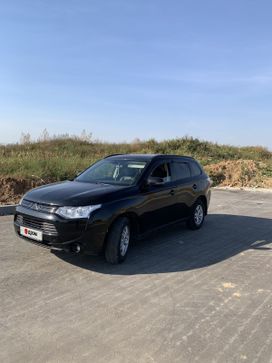 SUV   Mitsubishi Outlander 2013 , 1900000 , 