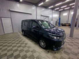    Toyota Voxy 2016 , 2200000 , 