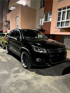 SUV   Volkswagen Tiguan 2014 , 1790000 , 