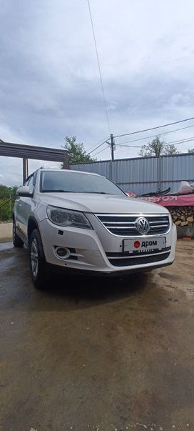 SUV   Volkswagen Tiguan 2010 , 950000 , 