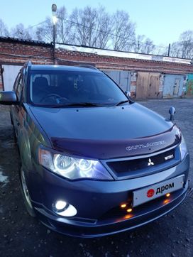 SUV   Mitsubishi Outlander 2006 , 950000 , --