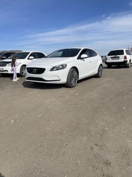  Volvo V40 2015 , 1475000 , 