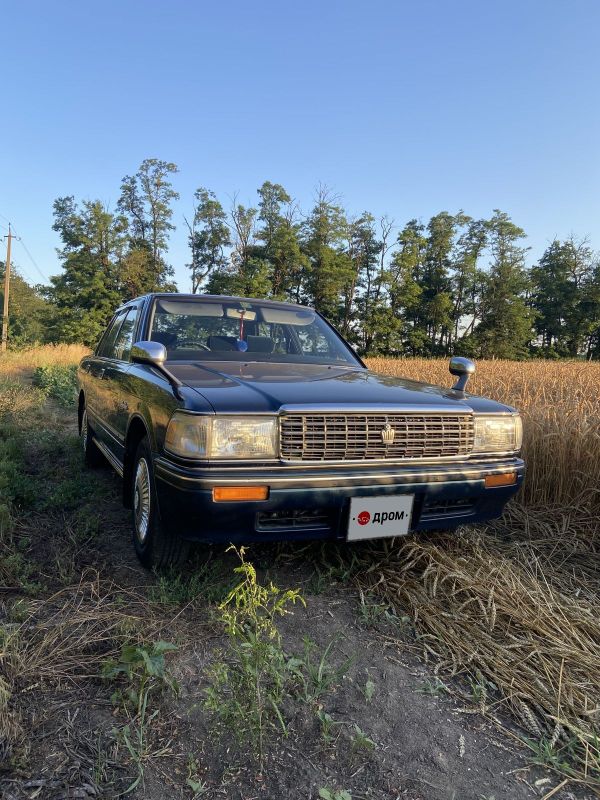  Toyota Crown 1990 , 1100000 , 