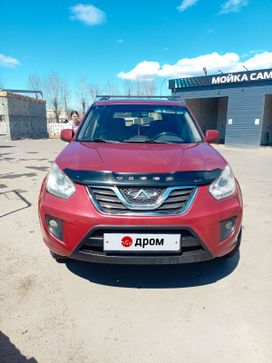 SUV   Chery Tiggo T11 2014 , 800000 , -