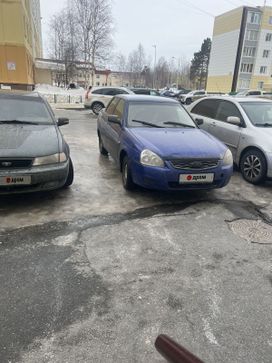   2010 , 200000 , 