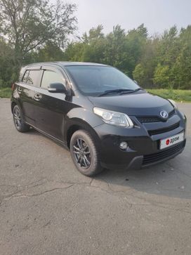 Toyota ist 2007 , 680000 ,  