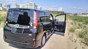    Toyota Noah 2017 , 1750000 , 