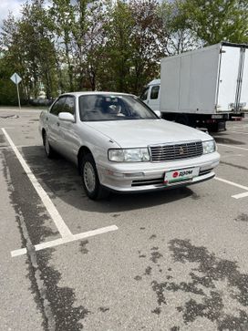 Седан Toyota Crown 1994 года, 999999 рублей, Москва