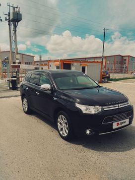 SUV   Mitsubishi Outlander 2013 , 1780000 , 